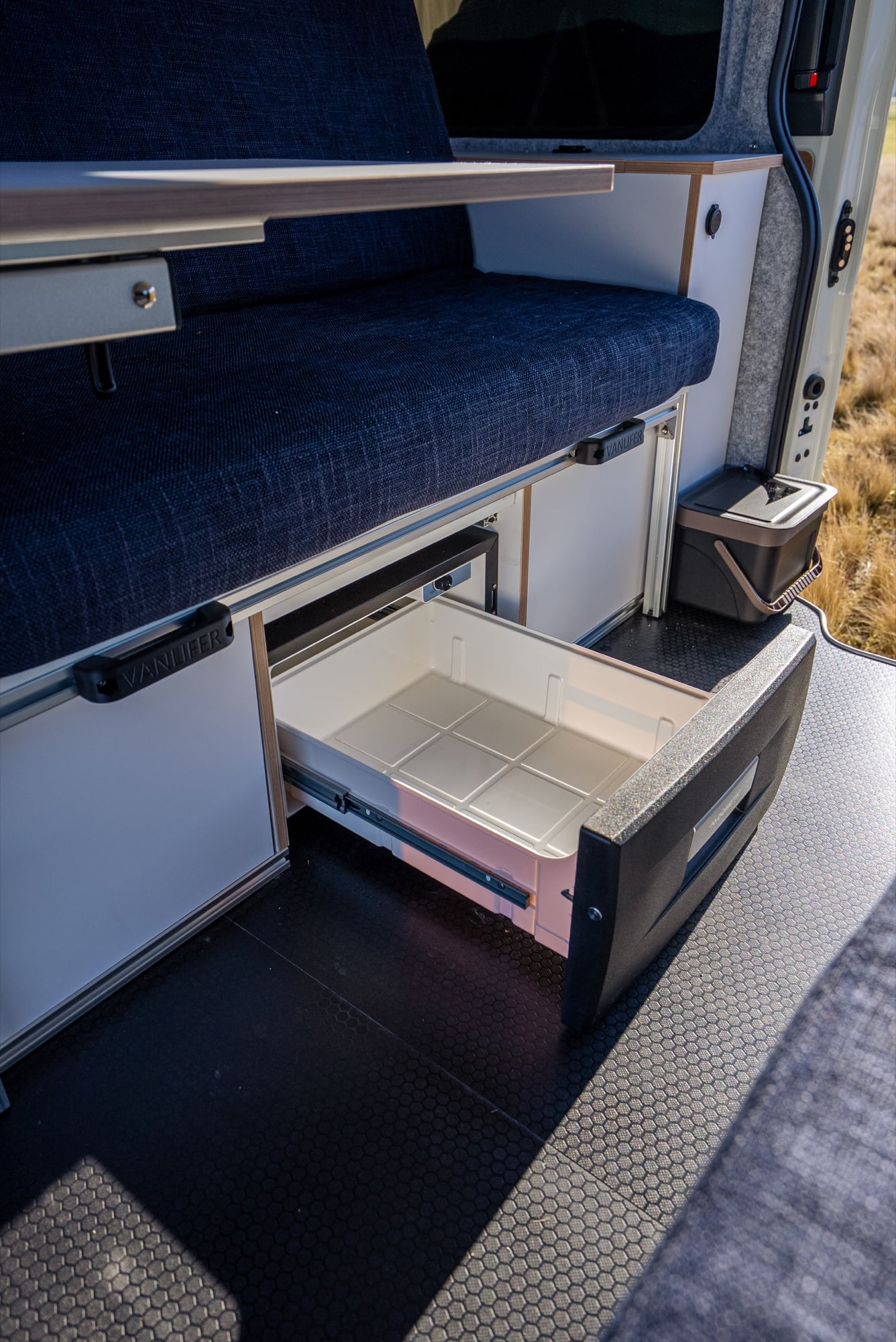 Neo under-seat storage
